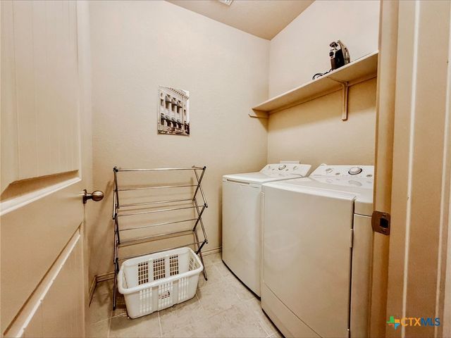 237 Tallow Trail, San Marcos, TX 78666