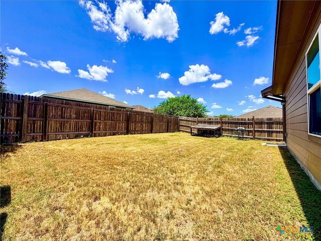 237 Tallow Trail, San Marcos, TX 78666
