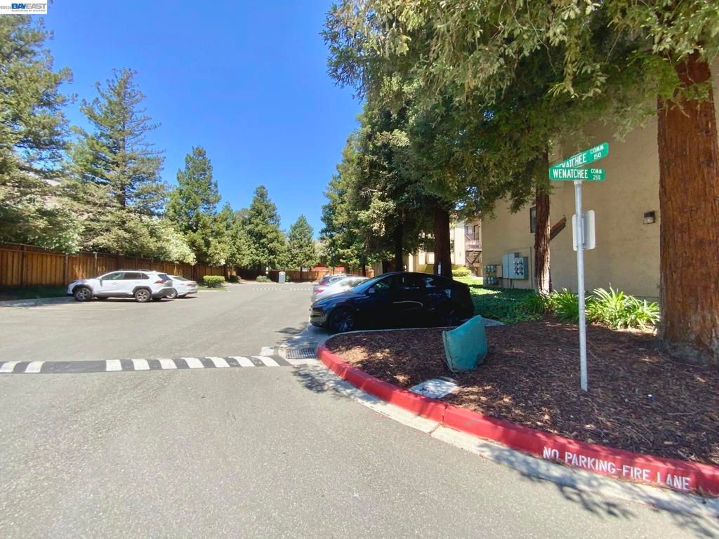 Image 26 of property listing at 205 Wenatchee Cmn 16, Fremont, CA 94539