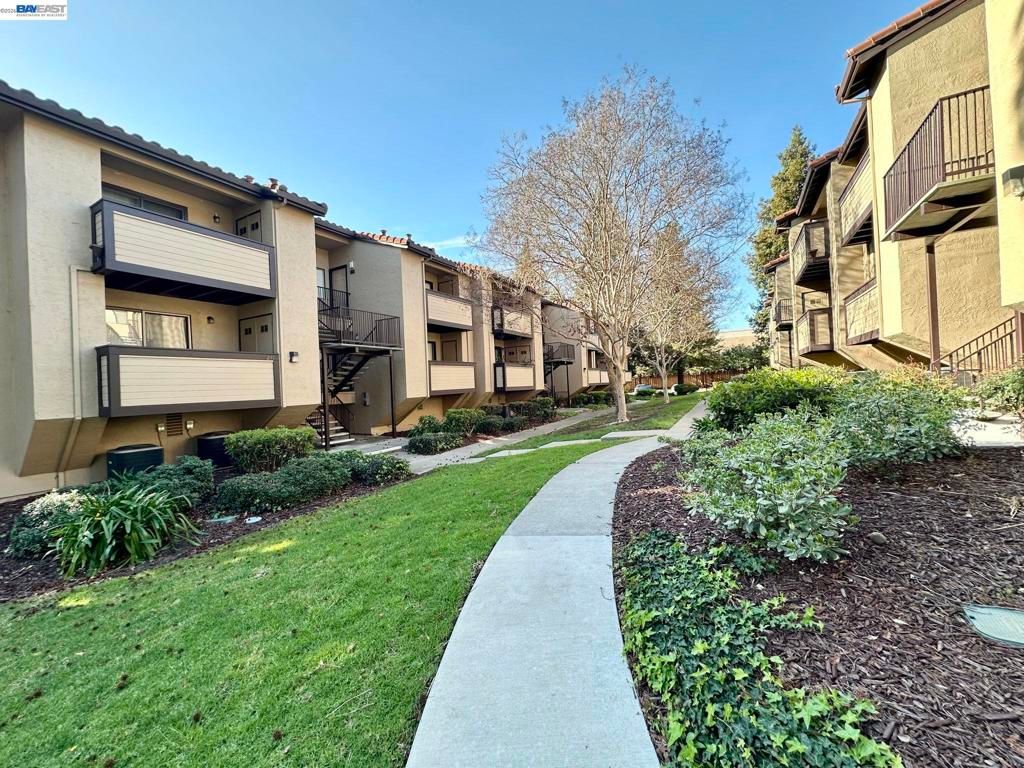 Image 28 of property listing at 205 Wenatchee Cmn 16, Fremont, CA 94539