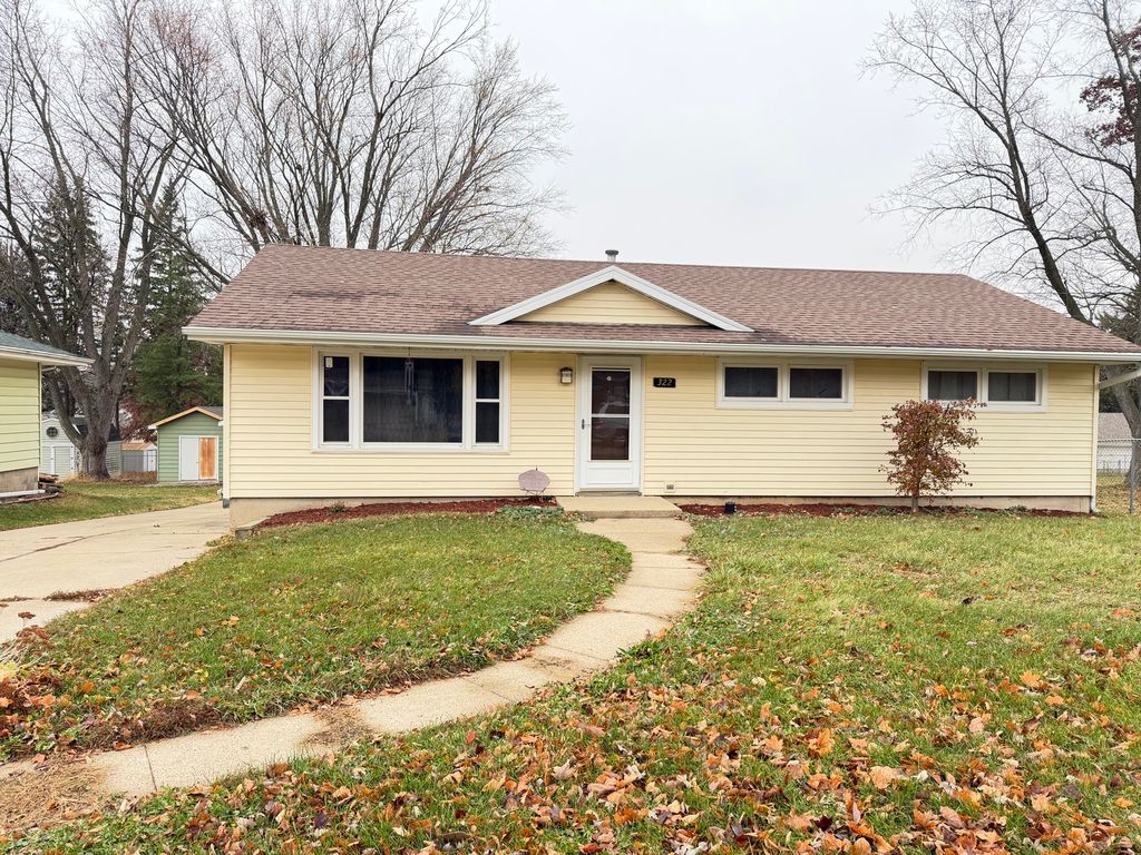 322 E 10th Street, Pecatonica, IL 61063