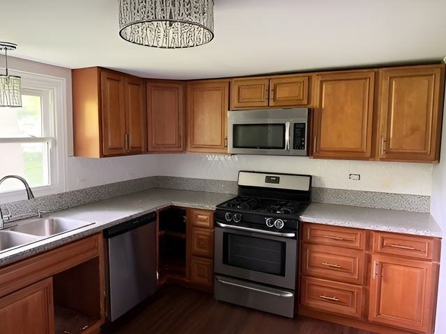3533 Ashland Avenue, Steger, IL 60475