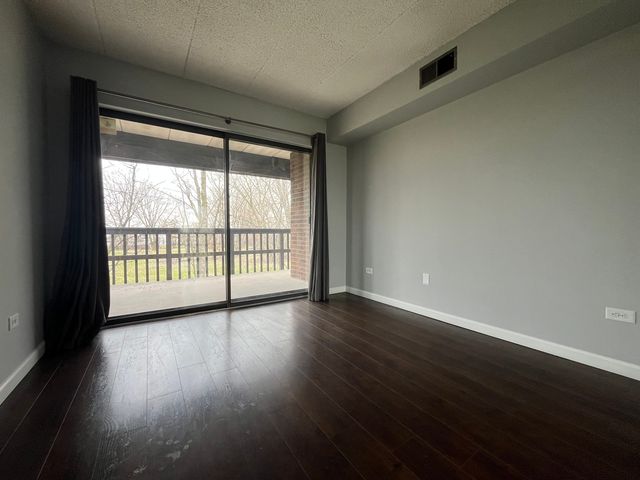 1620 Richmond Circle 306, Joliet, IL 60435