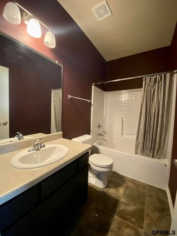 16214 Whitmore Street, Bennington, NE 68007