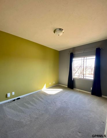 16214 Whitmore Street, Bennington, NE 68007