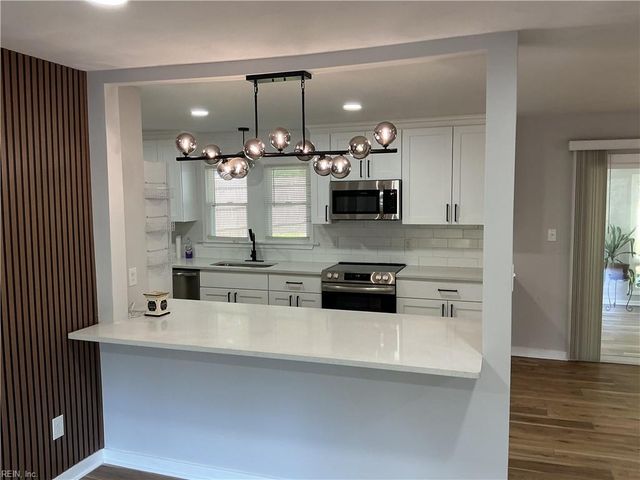 128 Davis DR, Williamsburg, VA 23185