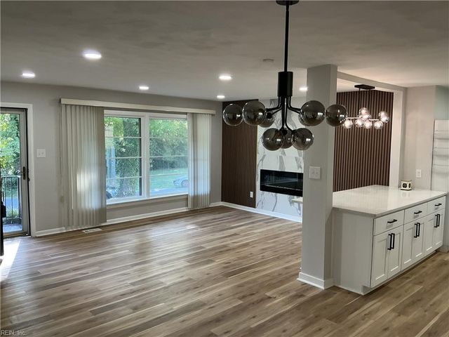 128 Davis DR, Williamsburg, VA 23185