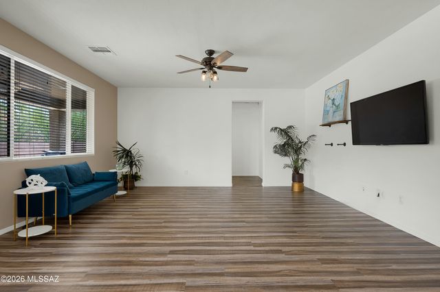 3508 W Briar Rose Lane, Tucson, AZ 85742