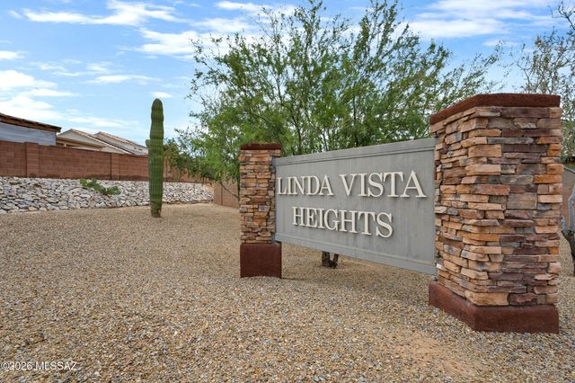 3508 W Briar Rose Lane, Tucson, AZ 85742