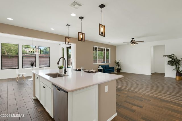 3508 W Briar Rose Lane, Tucson, AZ 85742