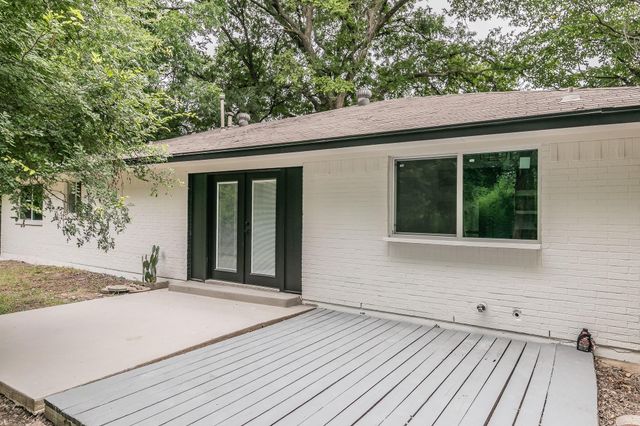 208 Evelyn Street, Desoto, TX 75115