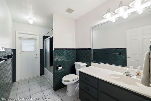 1086 Lake Carrie Drive, Lake Placid, FL 33852