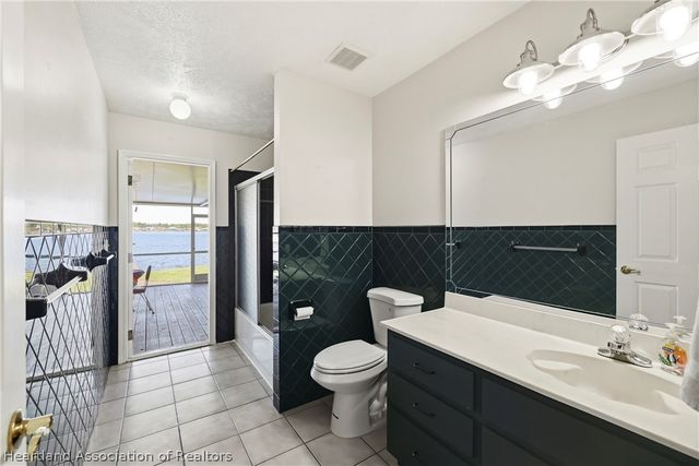 1086 Lake Carrie Drive, Lake Placid, FL 33852