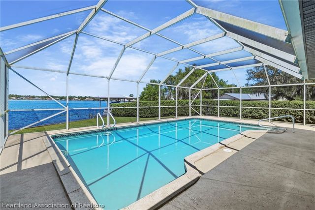 1086 Lake Carrie Drive, Lake Placid, FL 33852