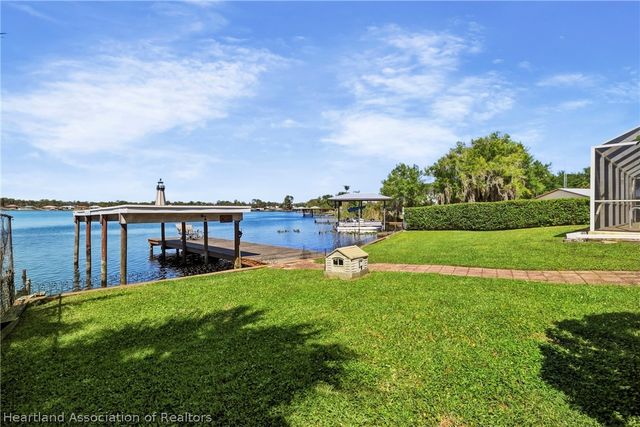 1086 Lake Carrie Drive, Lake Placid, FL 33852