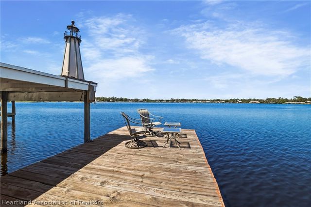 1086 Lake Carrie Drive, Lake Placid, FL 33852