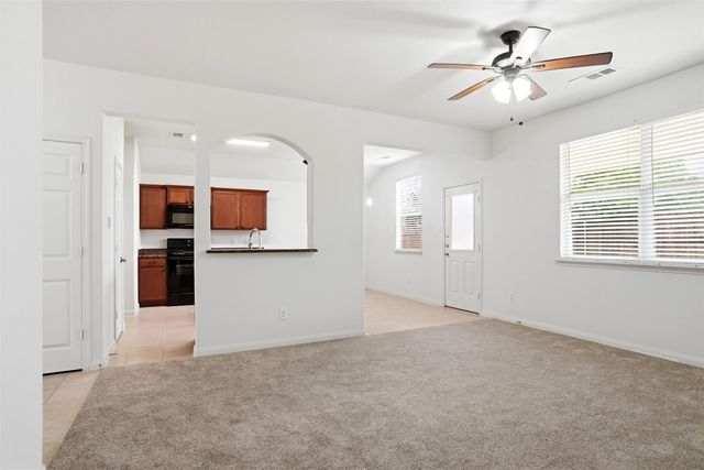 216 Meadow Ridge Drive, Anna, TX 75409