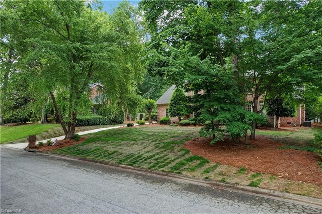 4515 Kenbridge Drive, Greensboro, NC 27410
