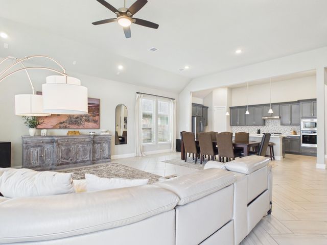 20927 Secretariat Meadow Lane, Tomball, TX 77377