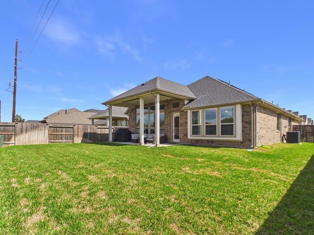 20927 Secretariat Meadow Lane, Tomball, TX 77377