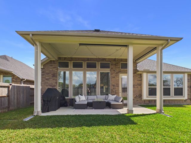 20927 Secretariat Meadow Lane, Tomball, TX 77377