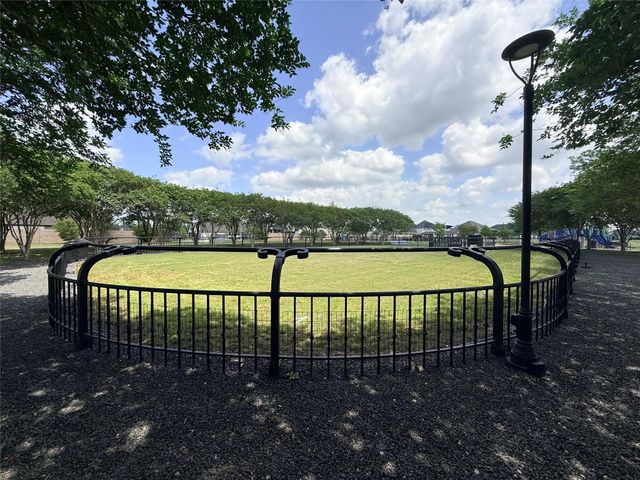 20927 Secretariat Meadow Lane, Tomball, TX 77377