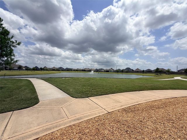 20927 Secretariat Meadow Lane, Tomball, TX 77377