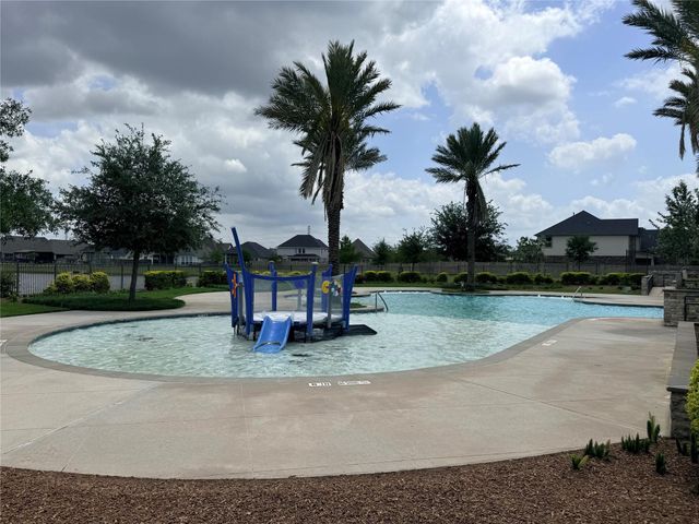 20927 Secretariat Meadow Lane, Tomball, TX 77377