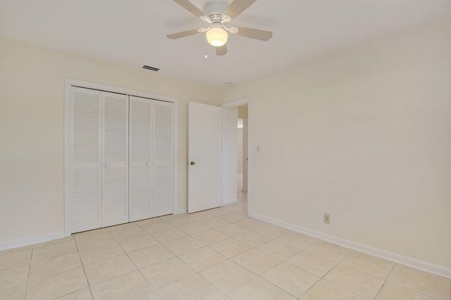 533 W Jasmine Drive B, Lake Park, FL 33403
