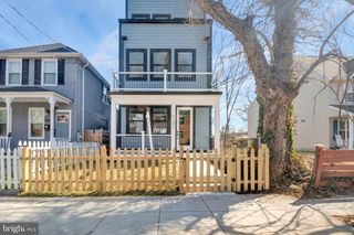 1121 48TH PL NE, Washington, DC 20019