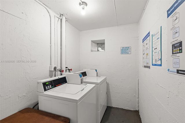 1170 NE 191st St 35, Miami, FL 33179