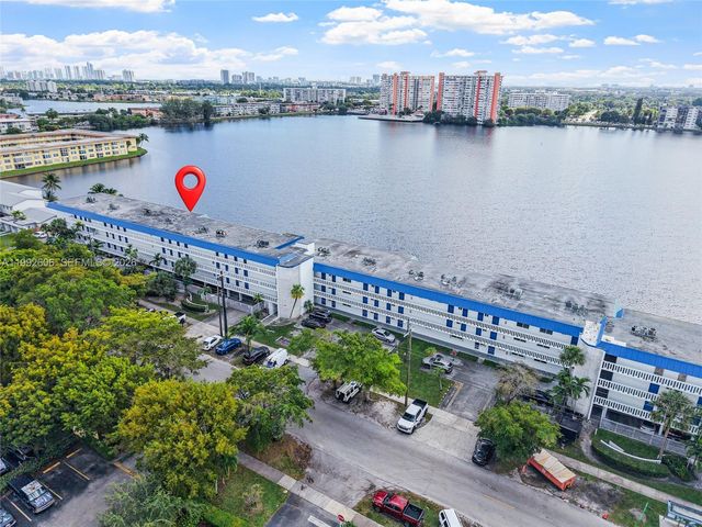 1170 NE 191st St 35, Miami, FL 33179