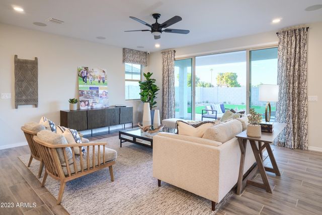 5026 W CAPISTRANO Avenue, Laveen, AZ 85339