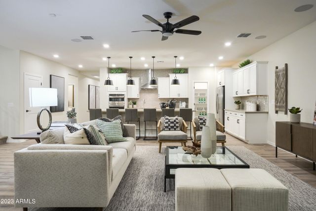 5026 W CAPISTRANO Avenue, Laveen, AZ 85339