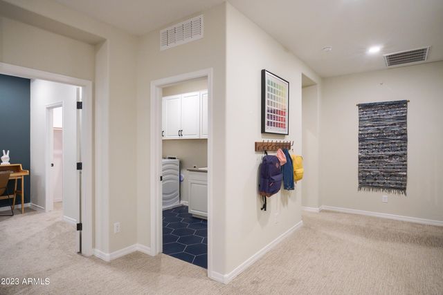 5026 W CAPISTRANO Avenue, Laveen, AZ 85339