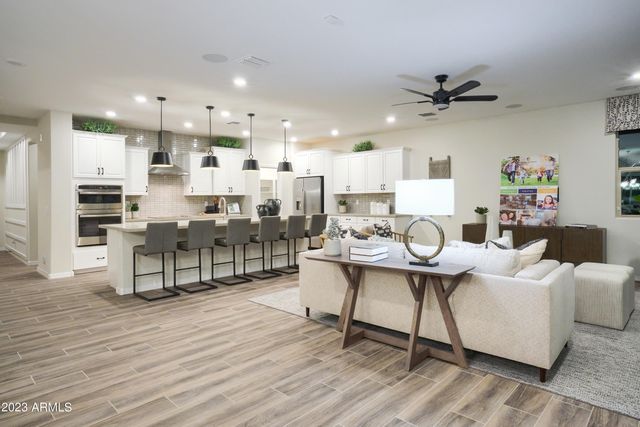 5026 W CAPISTRANO Avenue, Laveen, AZ 85339