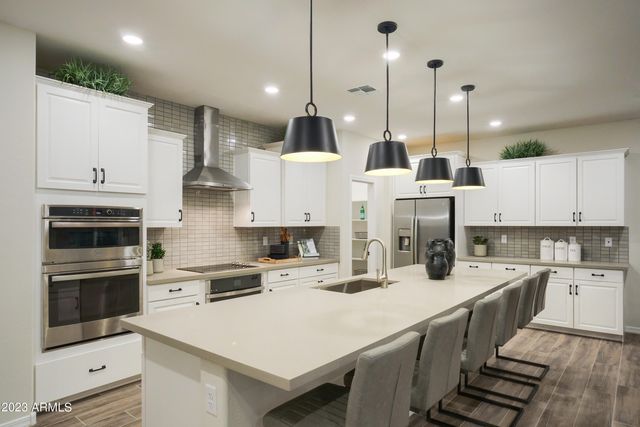 5026 W CAPISTRANO Avenue, Laveen, AZ 85339