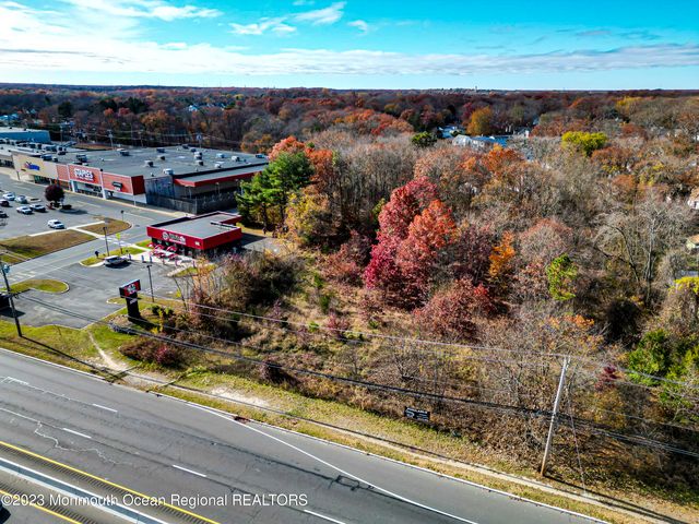 9 Us 9, Howell, NJ 07728