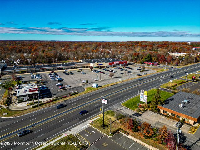 9 Us 9, Howell, NJ 07728