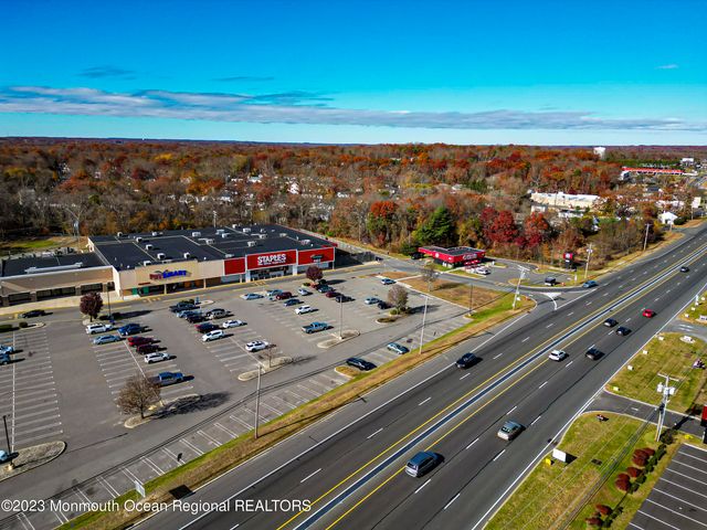 9 Us 9, Howell, NJ 07728