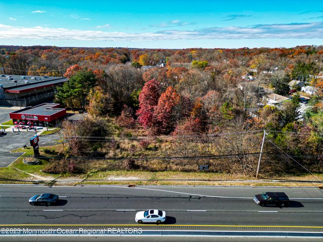 9 Us 9, Howell, NJ 07728