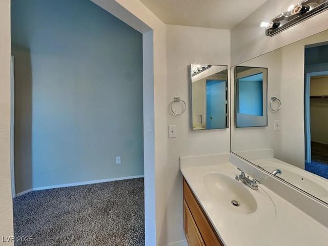 1174 Matthew Avenue, Las Vegas, NV 89123