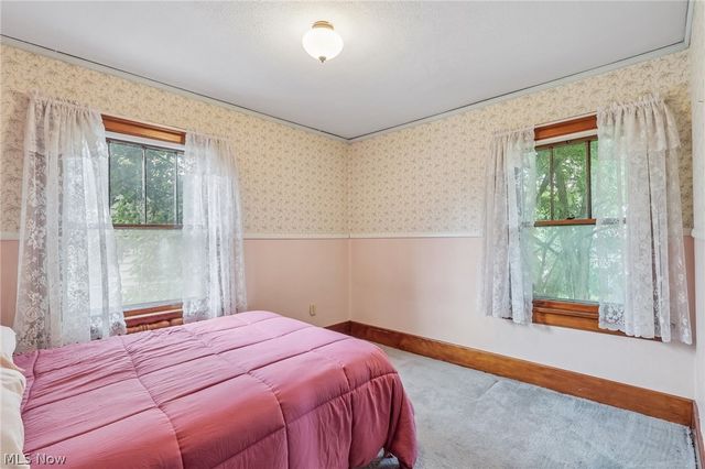 989 Amelia Avenue, Akron, OH 44302