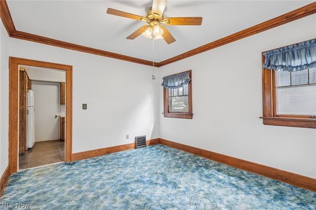 989 Amelia Avenue, Akron, OH 44302