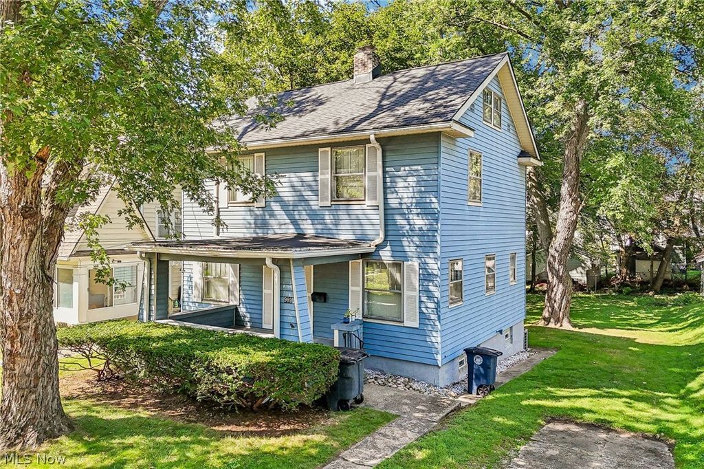 989 Amelia Avenue, Akron, OH 44302
