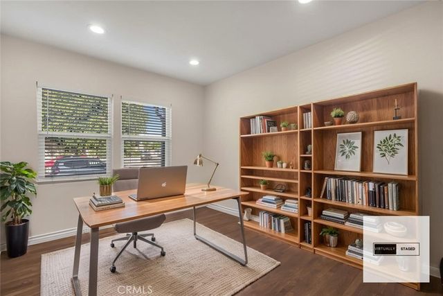 2774 Hayes Avenue, Long Beach, CA 90810