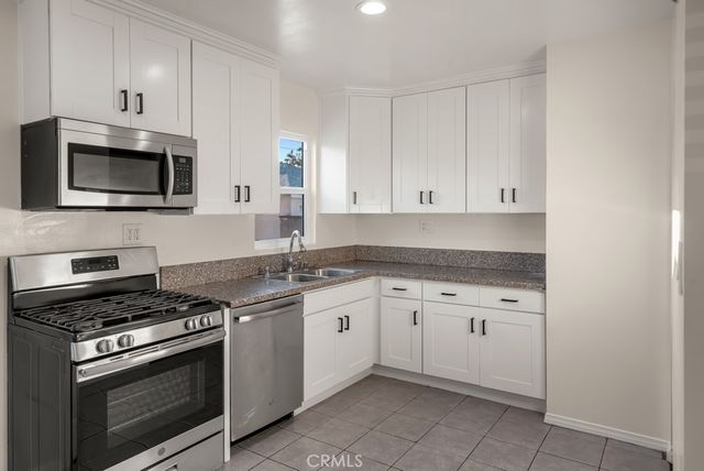 2774 Hayes Avenue, Long Beach, CA 90810