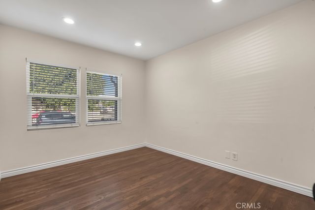 2774 Hayes Avenue, Long Beach, CA 90810