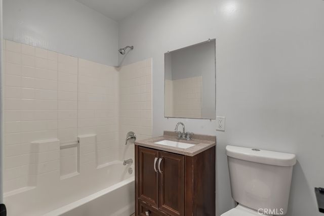 2774 Hayes Avenue, Long Beach, CA 90810