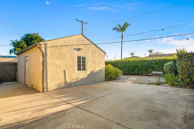 2774 Hayes Avenue, Long Beach, CA 90810
